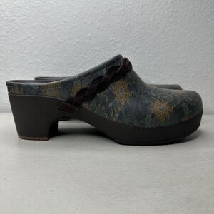 Crocs Sarah Floral Brown Braid Suede Strap Slip On Comfort Clogs